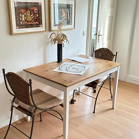 Appartement Stadt- Naturnah, Traumblick Und Balkon *