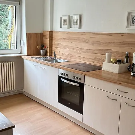 Stadt- Naturnah, Traumblick Und Balkon *