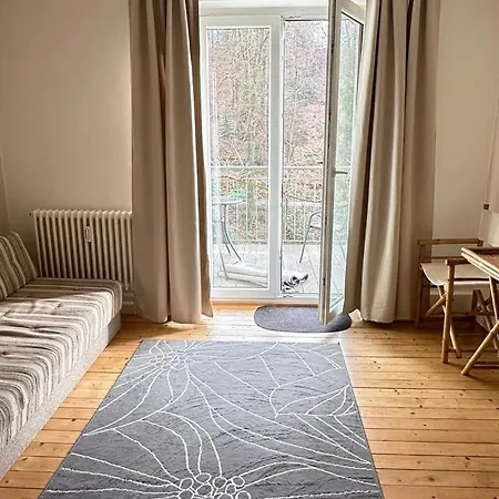 شقة Stadt- Naturnah, Traumblick Und Balkon