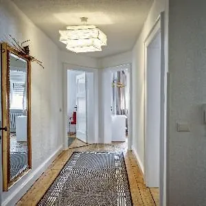 Stadt- Naturnah, Traumblick Und Balkon Apartmán