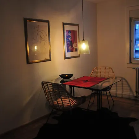 Stadt- Naturnah, Traumblick Und Balkon Appartement *