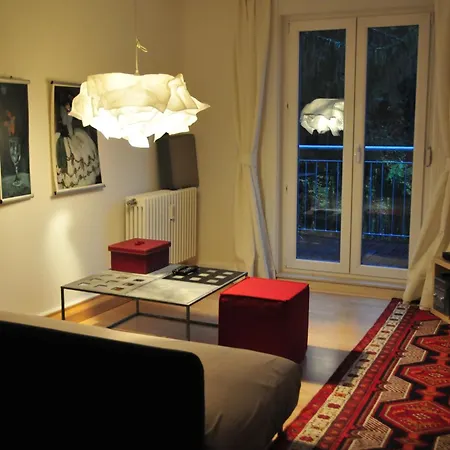 Апартаменты Stadt- Naturnah, Traumblick Und Balkon Баден-Баден