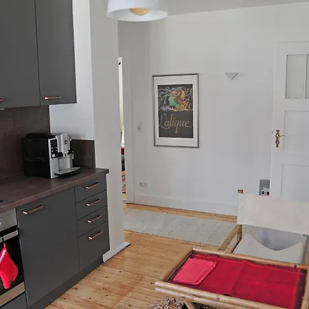 Stadt- Naturnah, Traumblick Und Balkon *