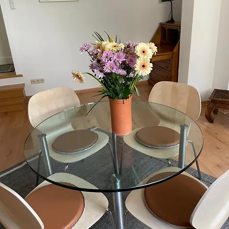 Stadt- Naturnah, Traumblick Und Balkon شقة