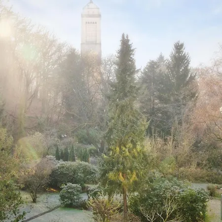 Stadt- Naturnah, Traumblick Und Balkon *