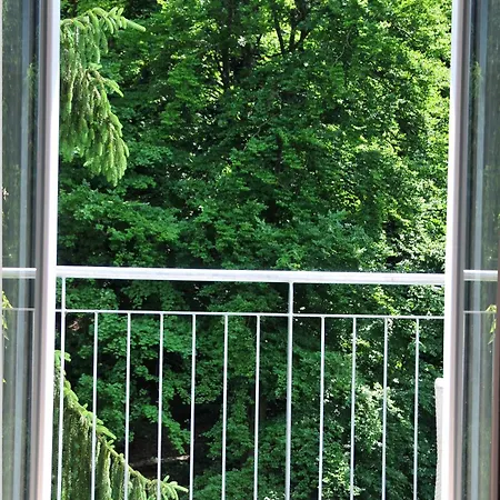 Stadt- Naturnah, Traumblick Und Balkon *