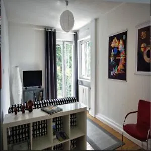 Stadt- Naturnah, Traumblick Und Balkon * Baden-Baden