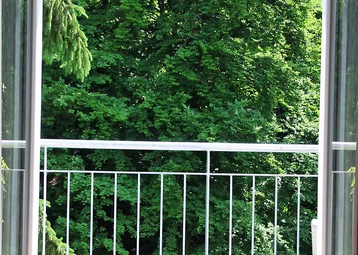 Stadt- Naturnah, Traumblick Und Balkon *